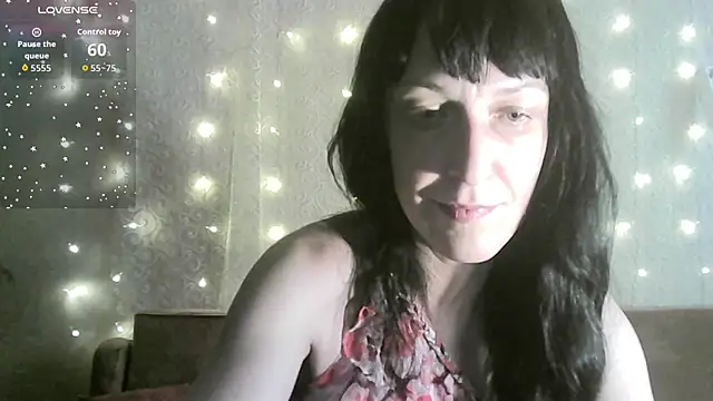 Snapshot of MarieODahliaS chatting on October 23, 2025, 9:52 am MarieODahliaS online show from October 23, 2025, 9:52 am