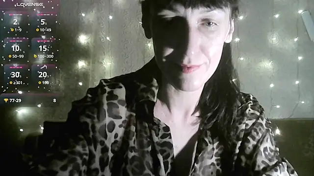 Snapshot of MarieODahliaS chatting on November 12, 2025, 11:21 am MarieODahliaS online show from November 12, 2025, 11:21 am