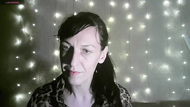 Snapshot of MarieODahliaS chatting on November 13, 2025, 10:36 am MarieODahliaS online show from November 13, 2025, 10:36 am