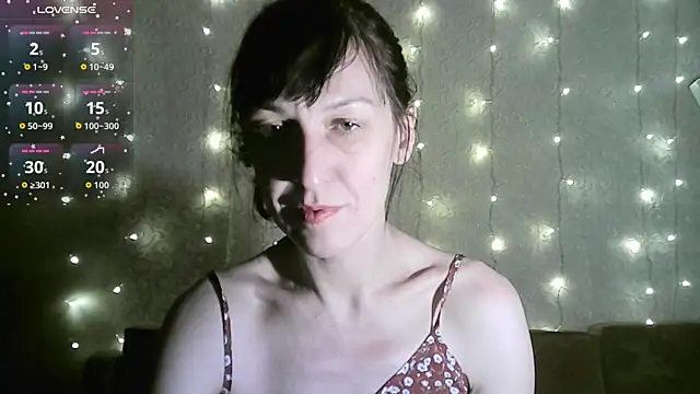 Snapshot of MarieODahliaS chatting on December 2, 2025, 10:20 am MarieODahliaS online show from December 2, 2025, 10:20 am