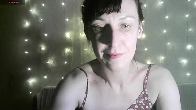 Snapshot of MarieODahliaS chatting on January 13, 2026, 11:48 am MarieODahliaS online show from January 13, 2026, 11:48 am