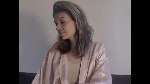 Snapshot of Miss_Cookie chatting on December 16, 2024, 8:31 am Miss Cookie online show from December 16, 2024, 8:31 am