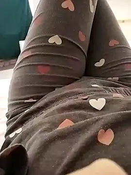 lolyforyou online show from September 26, 2025, 7:12 am