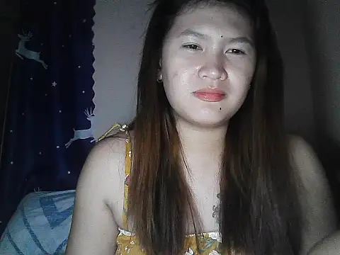 leamorena online show from November 11, 2025, 5:24 pm