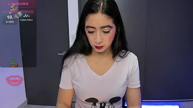 MeganWhite3 online show from September 25, 2025, 4:16 am