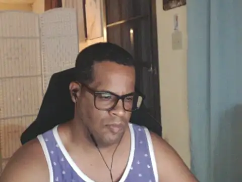thesugar32 online show from May 3, 2026, 2:17 am