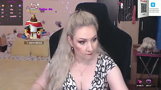 MissLexyGold online show from December 6, 2024, 5:33 pm