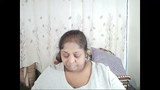 Snapshot of Indiantasha chatting on September 26, 2025, 4:22 pm Indiantasha online show from September 26, 2025, 4:22 pm