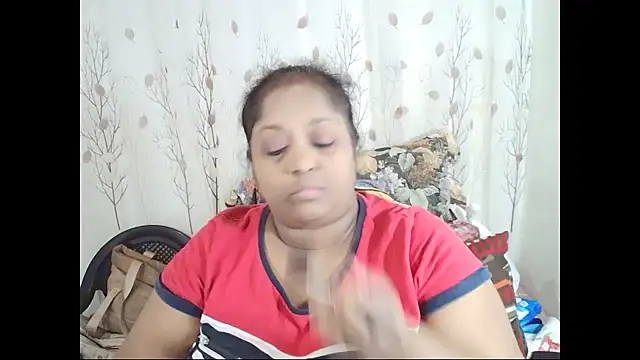 Snapshot of Indiantasha chatting on October 3, 2025, 4:59 pm Indiantasha online show from October 3, 2025, 4:59 pm