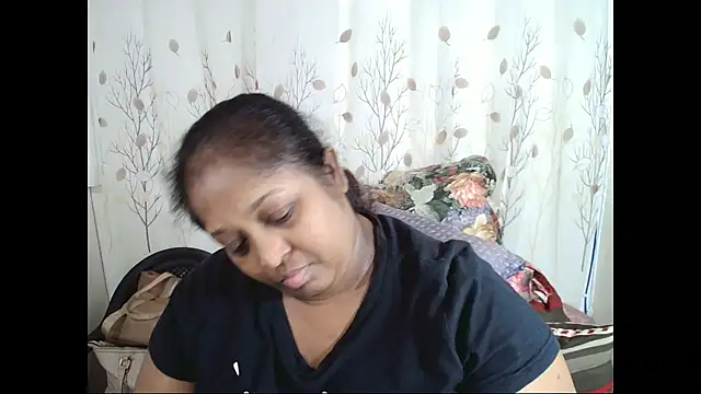 Snapshot of Indiantasha chatting on October 8, 2025, 4:04 pm Indiantasha online show from October 8, 2025, 4:04 pm