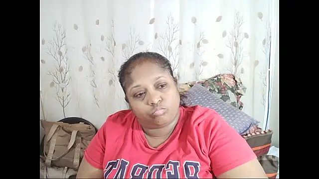 Snapshot of Indiantasha chatting on October 9, 2025, 4:05 pm Indiantasha online show from October 9, 2025, 4:05 pm