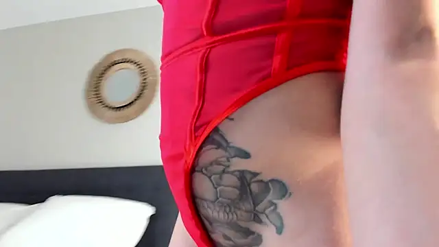 Snapshot of mazekyn chatting on October 10, 2025, 10:53 pm mazekyn online show from October 10, 2025, 10:53 pm