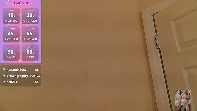 Snapshot of Blondiewithanass chatting on October 19, 2025, 11:49 pm Blondiewithanass online show from October 19, 2025, 11:49 pm