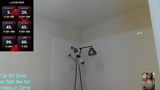 Blondiewithanass online show from June 25, 2026, 7:18 pm