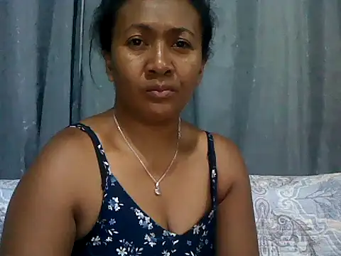 sexyladii online show from November 23, 2025, 5:02 pm