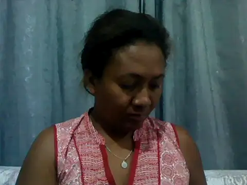 sexyladii online show from April 15, 2026, 4:47 pm