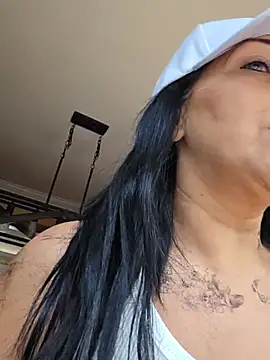 LittleMissEeve online show from June 7, 2026, 4:33 pm