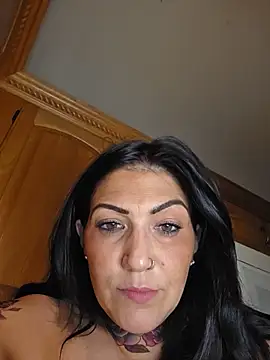 LittleMissEeve online show from June 12, 2026, 3:49 am