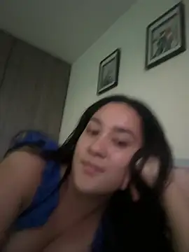 Snapshot of Nina_lovi chatting on April 16, 2026, 11:18 pm Nina lovi online show from April 16, 2026, 11:18 pm