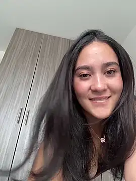 Snapshot of Nina_lovi chatting on April 17, 2026, 8:45 pm Nina lovi online show from April 17, 2026, 8:45 pm