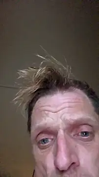 Svenslut online show from October 19, 2025, 8:42 pm