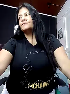 salomexlove 20 online show from February 9, 2025, 1:14 pm