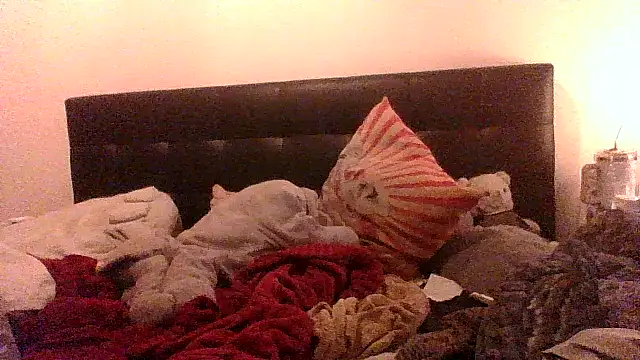 ShySuccubus online show from February 8, 2025, 7:05 pm