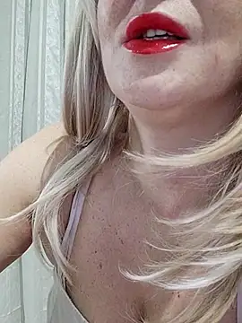 Vivian115 online show from October 19, 2025, 7:47 pm