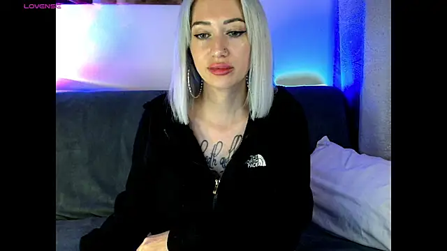 Snapshot of Fuck-Gina chatting on September 9, 2025, 11:15 pm Fuck-Gina online show from September 9, 2025, 11:15 pm