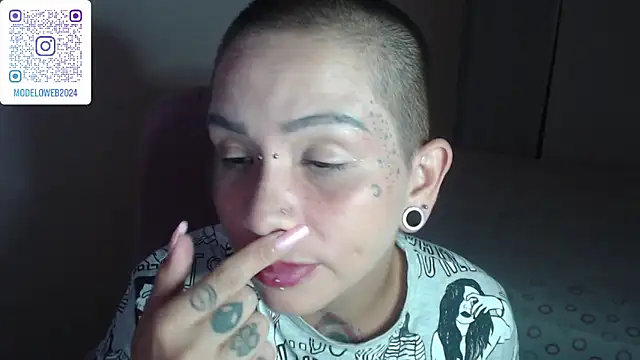 moon cat85 online show from February 9, 2025, 3:00 am