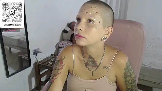 moon cat85 online show from March 20, 2025, 9:13 pm