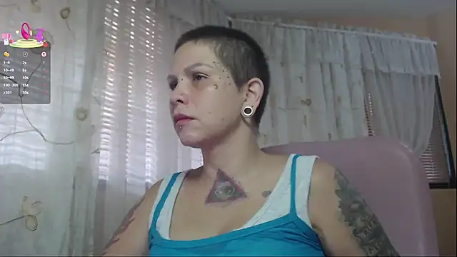 moon cat85 online show from September 13, 2025, 4:51 pm