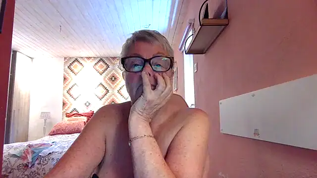 Snapshot of GrannyChrissy68 chatting on September 11, 2025, 11:54 am GrannyChrissy68 online show from September 11, 2025, 11:54 am