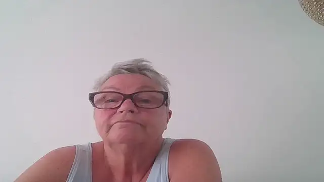 Snapshot of GrannyChrissy68 chatting on October 6, 2025, 2:36 pm GrannyChrissy68 online show from October 6, 2025, 2:36 pm
