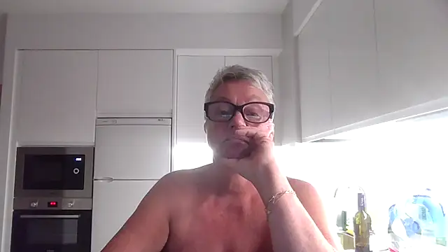 Snapshot of GrannyChrissy68 chatting on October 10, 2025, 8:52 pm GrannyChrissy68 online show from October 10, 2025, 8:52 pm