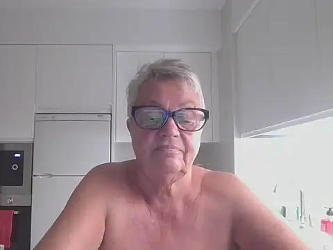 Snapshot of GrannyChrissy68 chatting on October 12, 2025, 9:47 pm GrannyChrissy68 online show from October 12, 2025, 9:47 pm