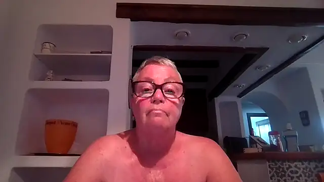 Snapshot of GrannyChrissy68 chatting on October 22, 2025, 9:14 pm GrannyChrissy68 online show from October 22, 2025, 9:14 pm
