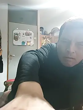 gayphotograper online show from January 12, 2026, 12:16 am