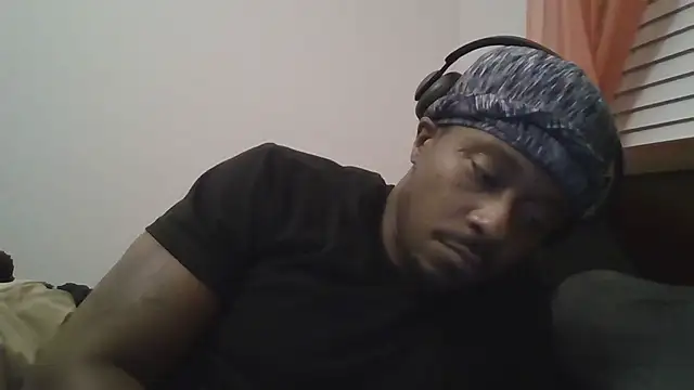 urbandicc online show from February 25, 2025, 2:36 am