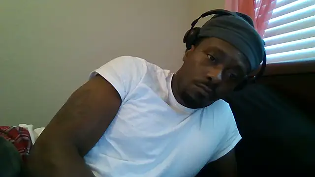 urbandicc online show from March 17, 2025, 1:29 pm