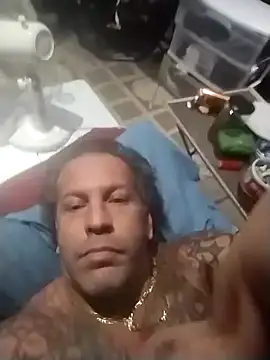 Snapshot of trucker1979 chatting on October 5, 2025, 12:36 pm trucker1979 online show from October 5, 2025, 12:36 pm