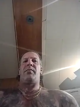trucker1979 online show from April 26, 2026, 10:40 pm