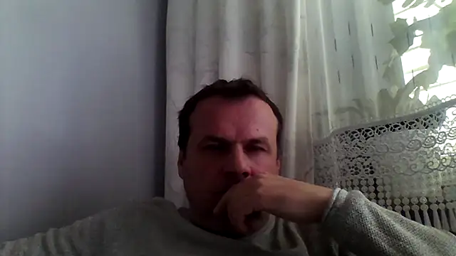 Snapshot of grzes19763 chatting on April 20, 2026, 9:12 am grzes19763 online show from April 20, 2026, 9:12 am
