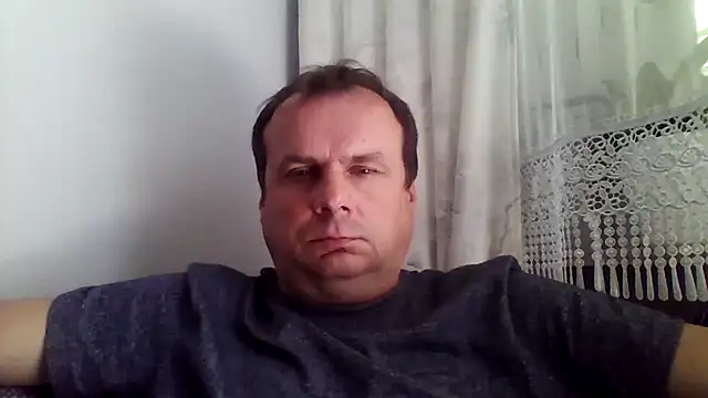 Snapshot of grzes19763 chatting on May 6, 2026, 9:58 am grzes19763 online show from May 6, 2026, 9:58 am