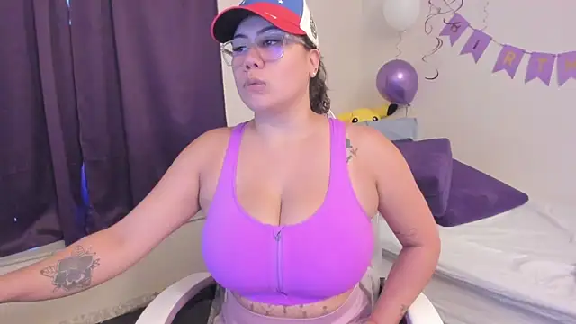 Bigt3ti online show from June 17, 2026, 1:01 pm