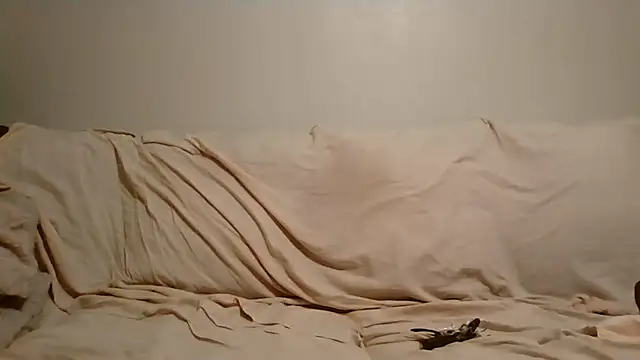 beautylovess online show from June 18, 2026, 4:44 pm