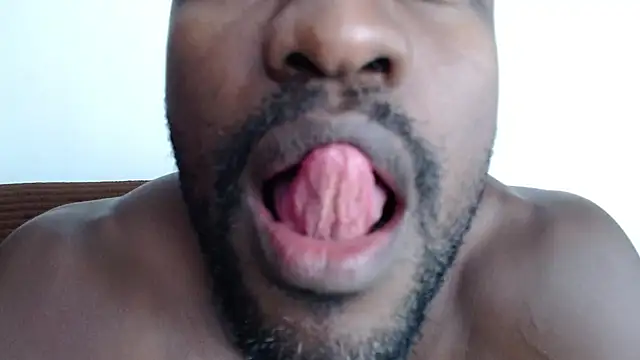 Snapshot of BlackNike chatting on March 14, 2026, 11:32 pm BlackNike online show from March 14, 2026, 11:32 pm