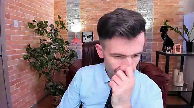 SteveTiger online show from February 4, 2025, 12:00 pm