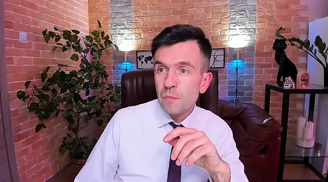 SteveTiger online show from February 6, 2025, 2:04 pm