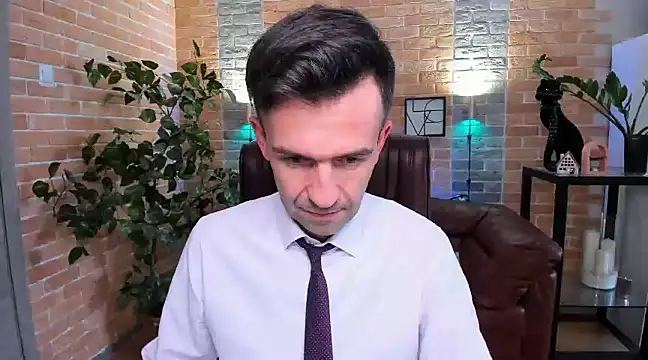 SteveTiger online show from February 13, 2025, 5:01 pm